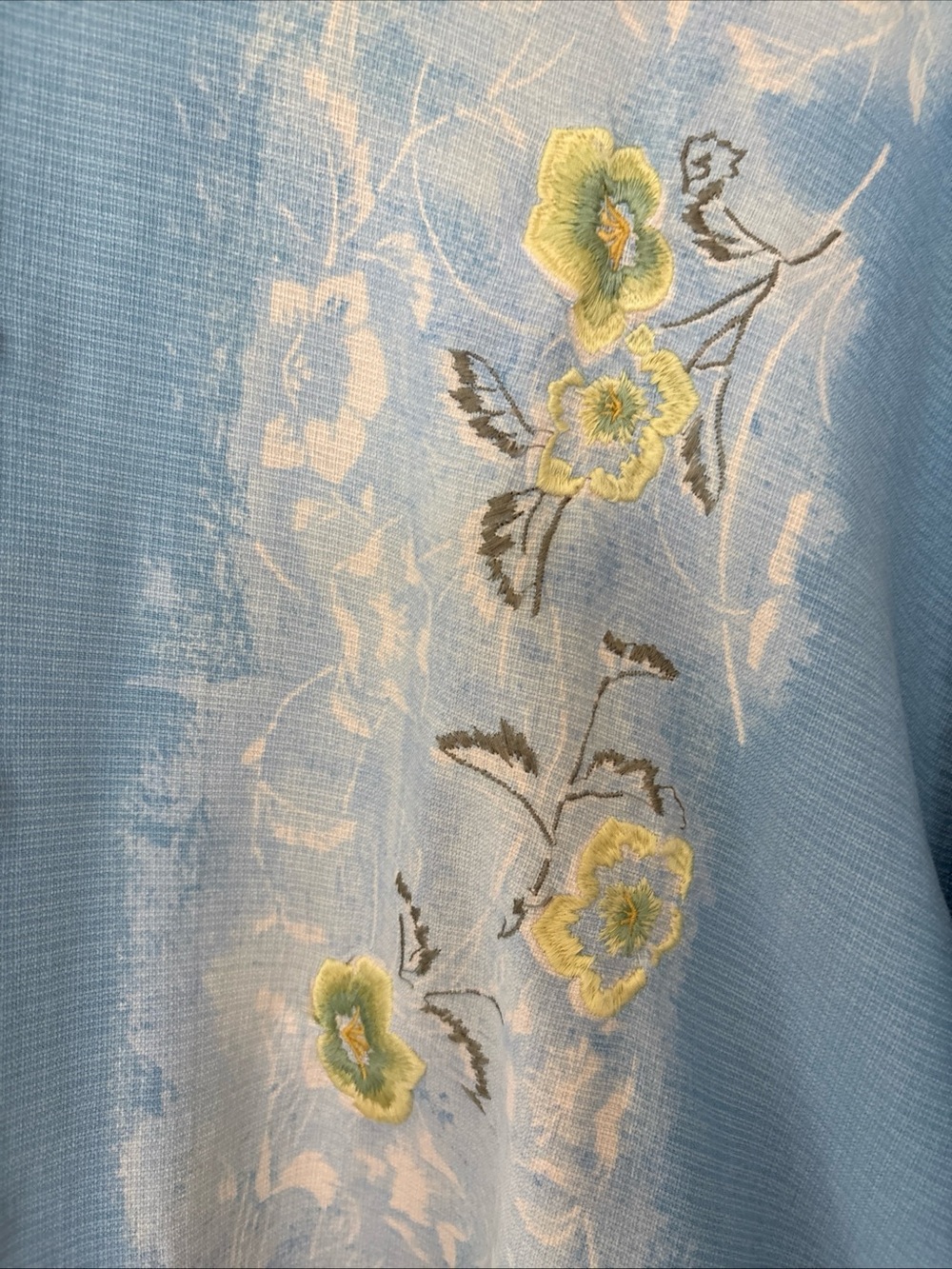 Tommy Bahama Men's 2XB Blue Embroidered Hawaiian Floral Silk Short Sleeve Shirt - Picture 3 of 6